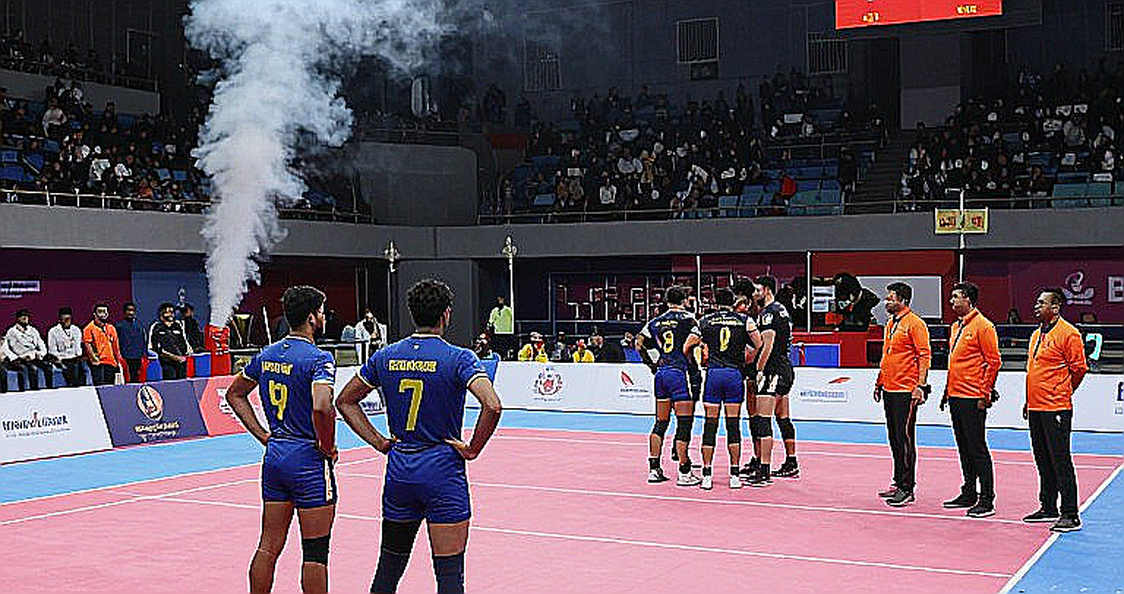 भारत 46, इंग्लैंड 26 — स्कोर सही है, मंच नहीं